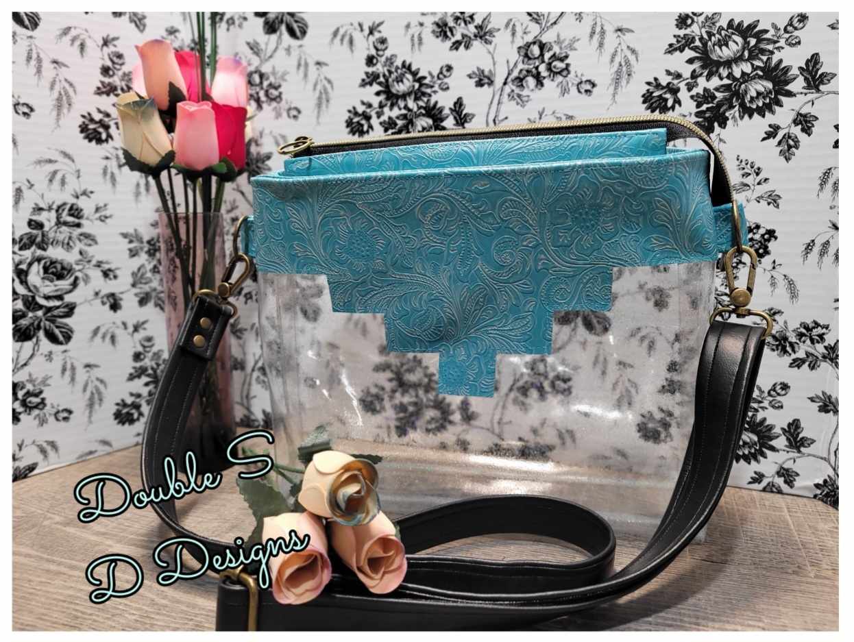Tista Stadium Crossbody